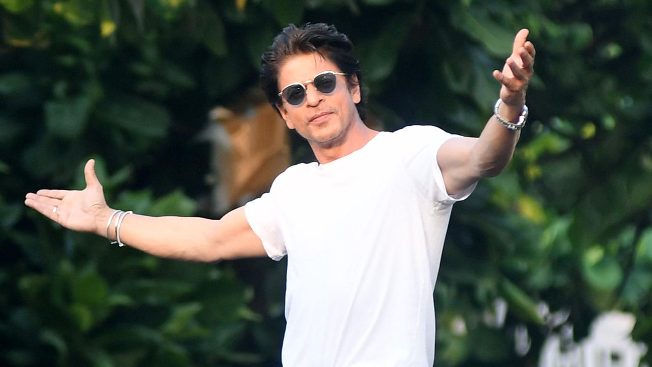 Shah Rukh Khan encouraged people to immerse themselves in the celebration of democracy and vote amid the ongoing Lok Sabha elections. Read more 