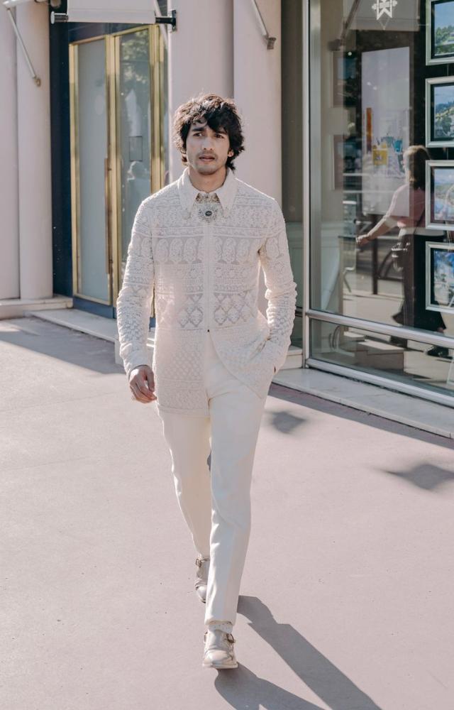 Shantanu collaborated with ace designer Shahab Durazi, donning a sleek and modern shacket instead of the traditional chikankari kurtas or bandis. 
