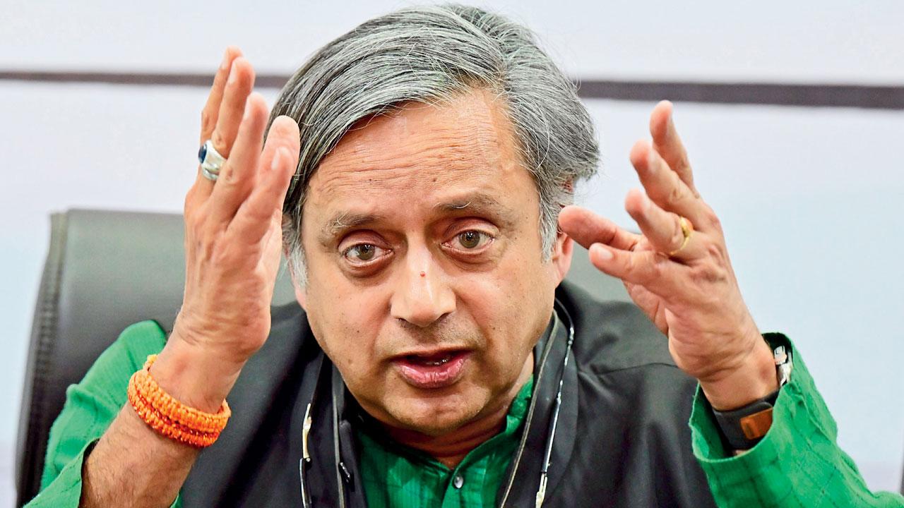 Shashi Tharoor, Congress leader