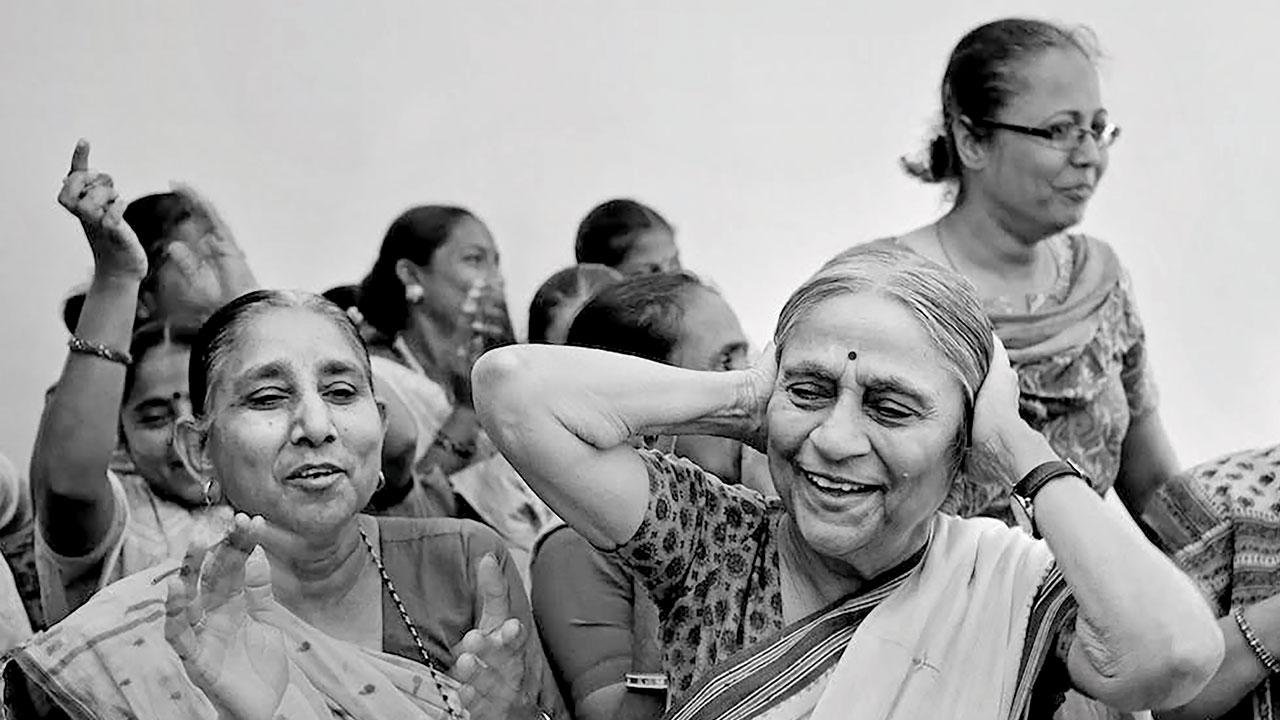 Ela Bhatt (right) founded SEWA in 1972 to empower marginalised women in the informal sector, promoting economic independence through collective strength 