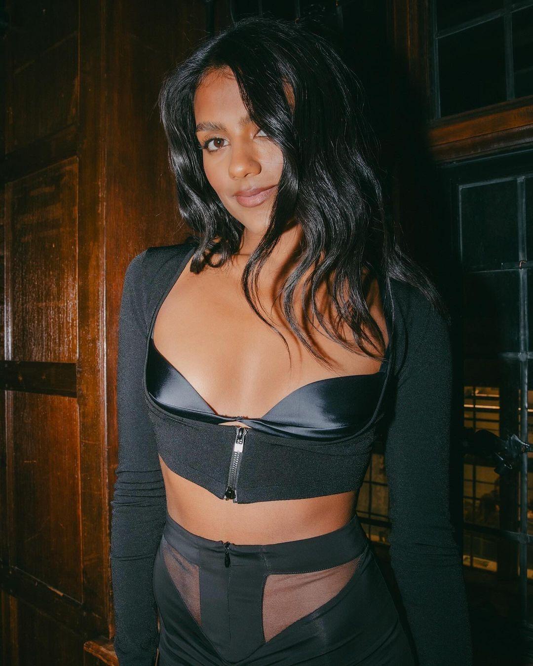 For the Nespresso x Liberty dinner in London, Ashley opted for a daring look, sporting a Nensi Dojaka ensemble from the Spring/Summer 2024 collection.