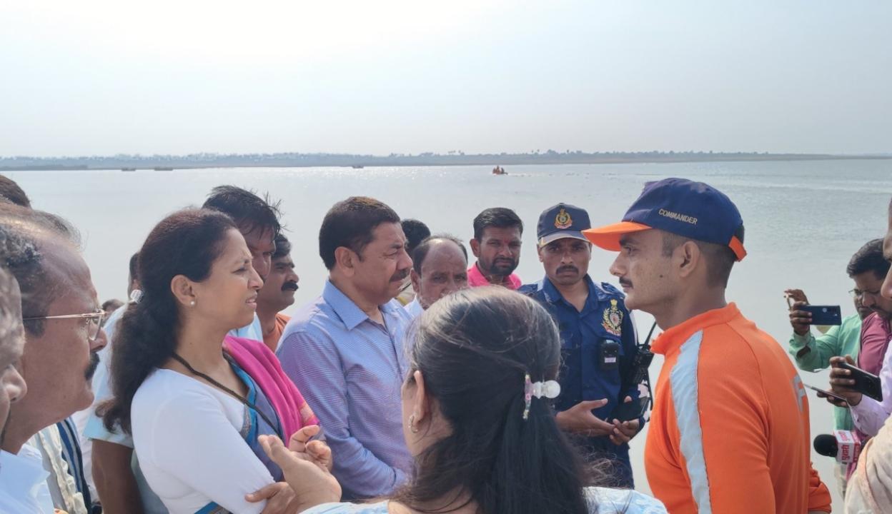Maharashtra: Six feared drowned as boat flips in Solapur dam