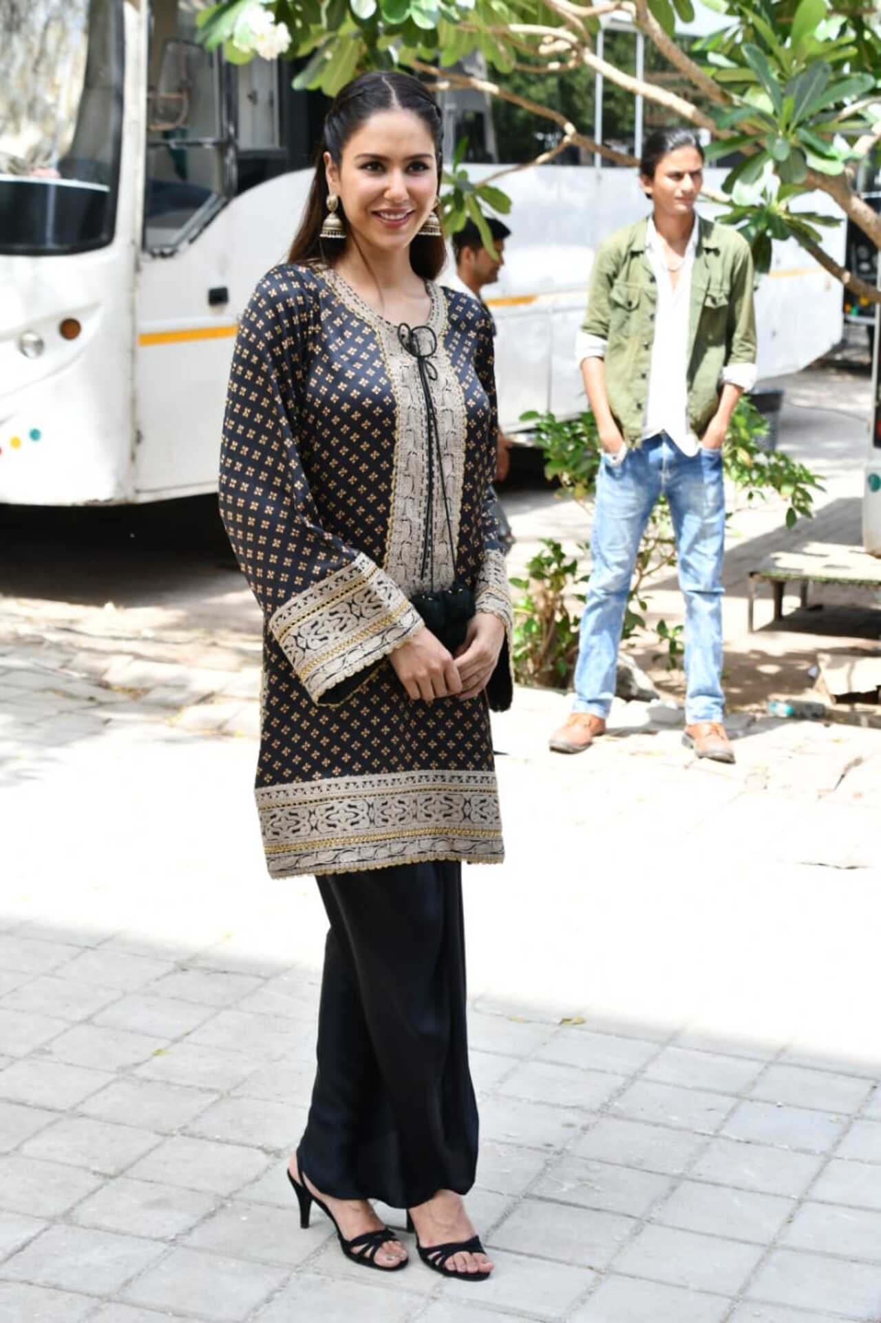 Actress Sonam Bajwa was spotted in a bespoke ethnic ensemble. She wore a black and golden kurta set. 