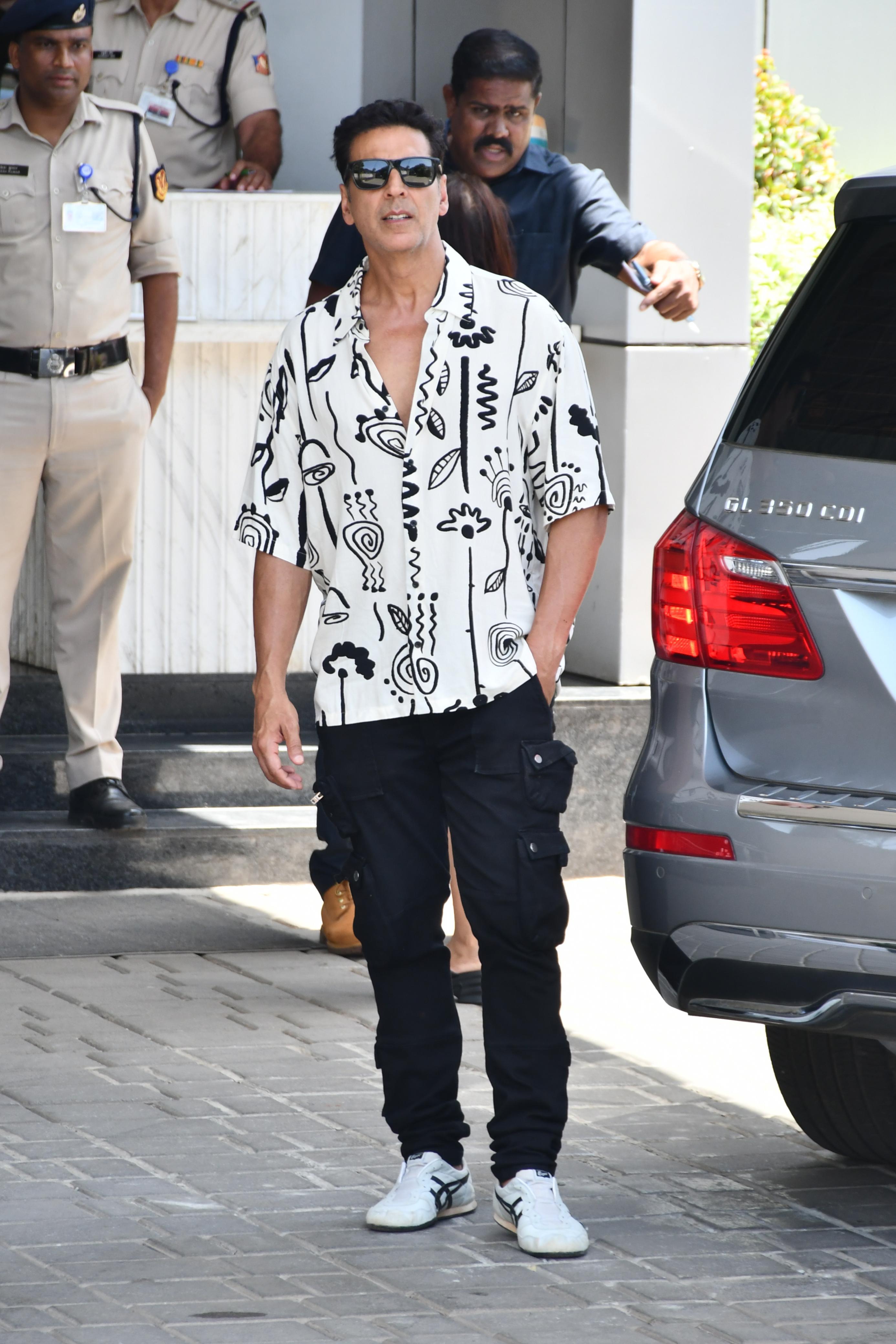 Akshay Kumar was clicked at the Kalina airport today