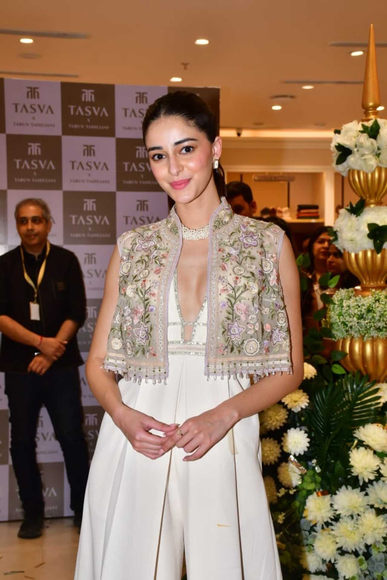 Amid reports of her breakup with Aditya Roy Kapur, actress Ananya Panday was spotted at the Tasva red carpet event in a stunning ethnic ensemble. 