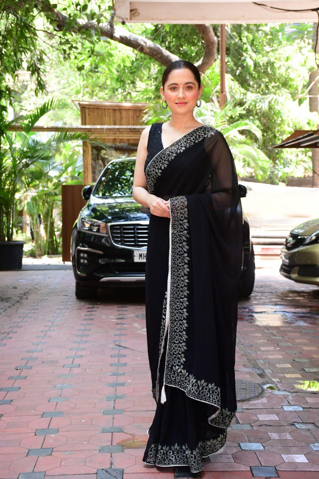 ‘Heeramandi’ fame Sanjeeda Shaikh looked bespoke in a black saree as she stepped out for promotions. 