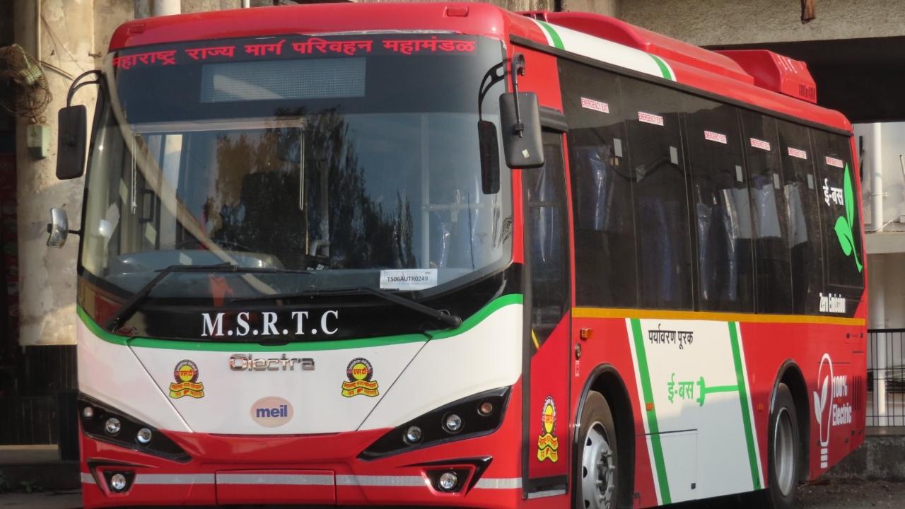 From its humble beginnings with 36 Bedford buses, ST's fleet has expanded to 15 thousand buses, facilitating the daily transportation of an average of 55 lakh passengers from over 560 bus stations.