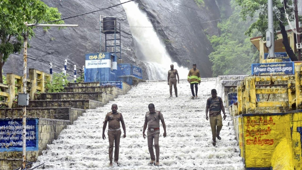 Tamil Nadu: SDRF deploys teams in Tirunelveli, nearby districts after heavy rainfall warning