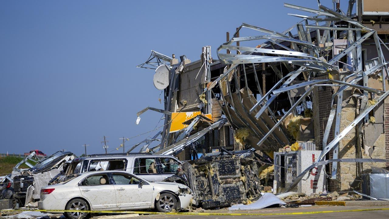 US: At least 15 dead after severe weather creates ruins across southern states