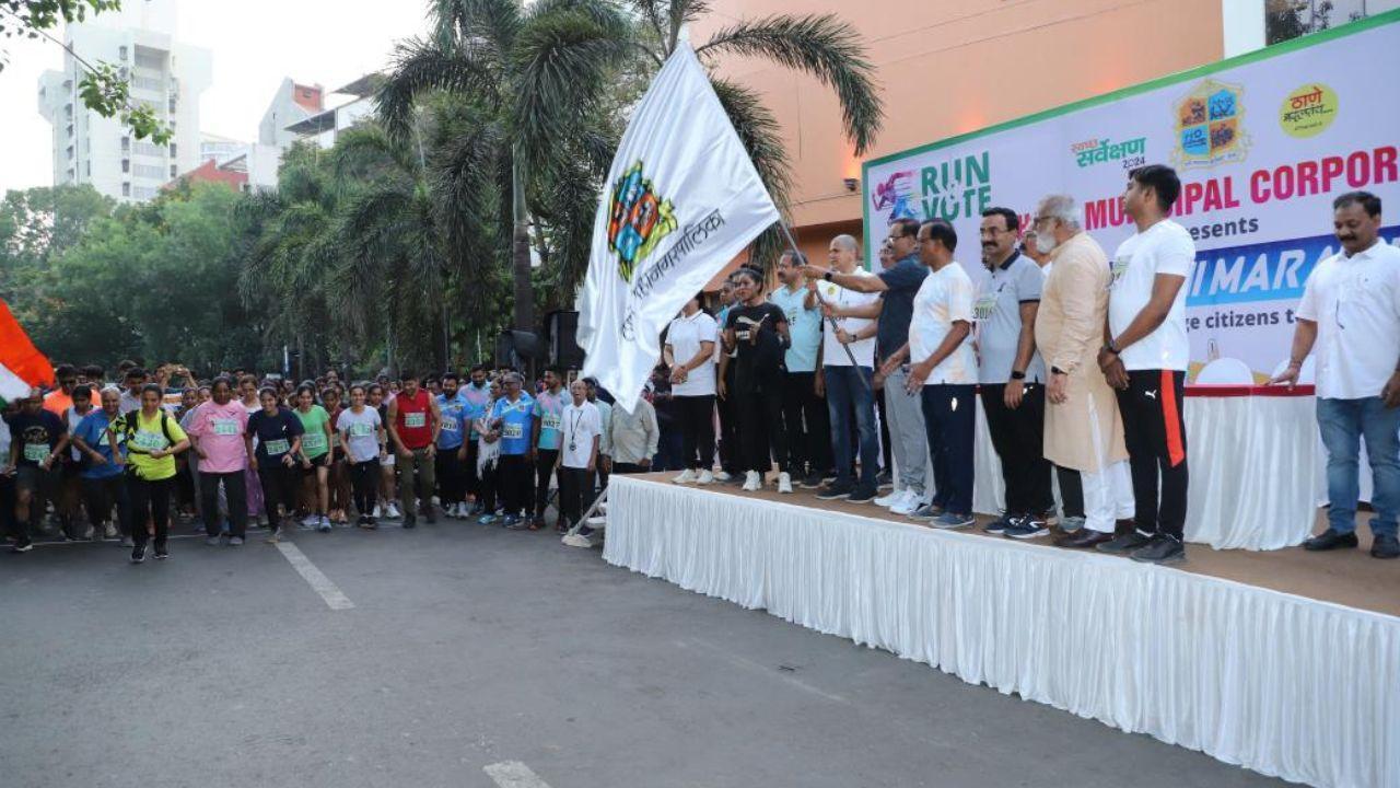 Thanekars rally for 'Run and Vote 2024' mini-marathon ahead of LS Polls 2024