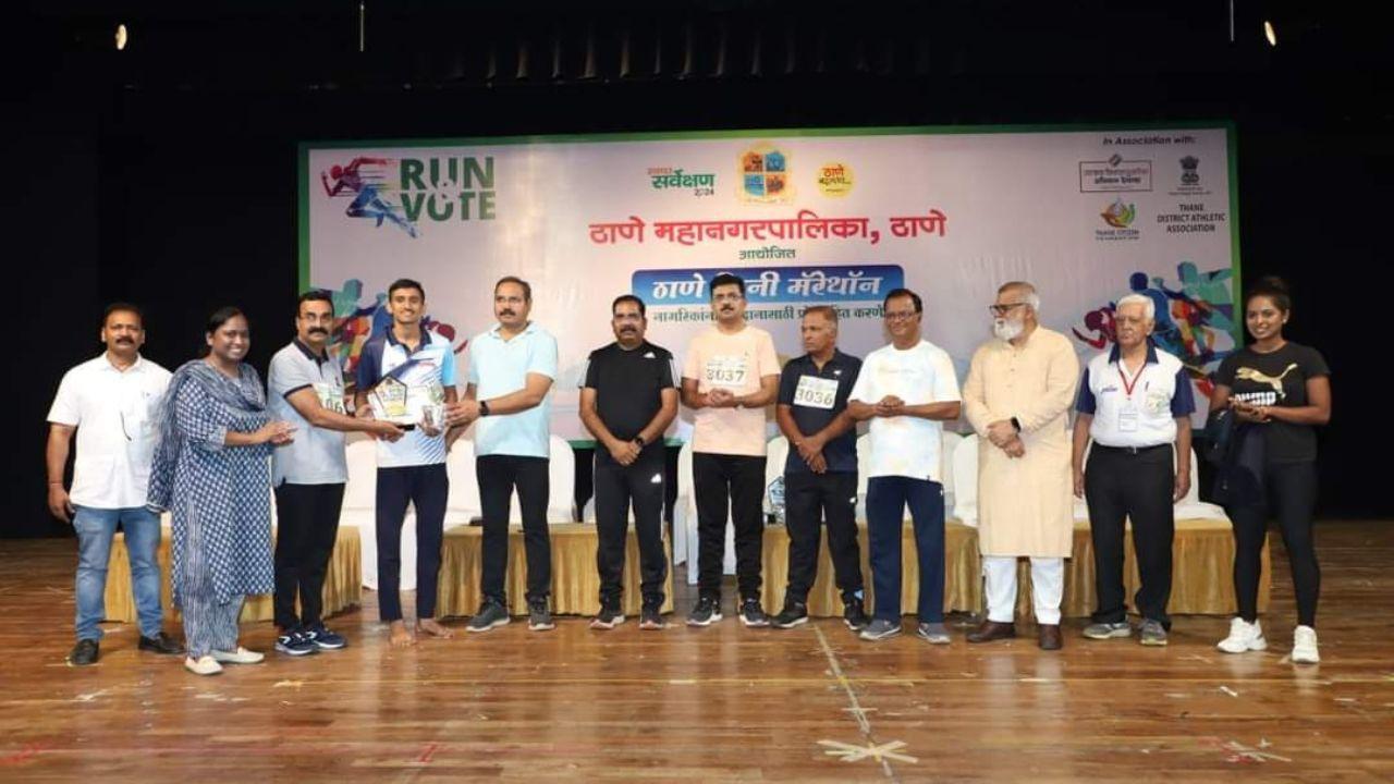 Thane Collector Ashok Shingare and Thane Municipal Commissioner Saurabh Rao graced the event held on Saturday.