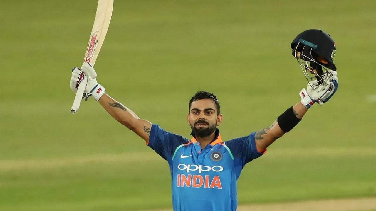 82* vs Australia in 2016
In 2016, Team India was chasing a total of 161 runs set by Australia in a World T20 match in Mohali. Openers Shikhar Dhawan and Rohit Sharma departed on the score of 12 and 13 runs, respectively. The Indian stalwart Kohli yet against proved his worth in the team by smashing an unbeaten 82 runs, Facing just 51 balls, the right-hander slammed 9 fours and 2 sixes. For his match-winning knock, Virat Kohli won the 