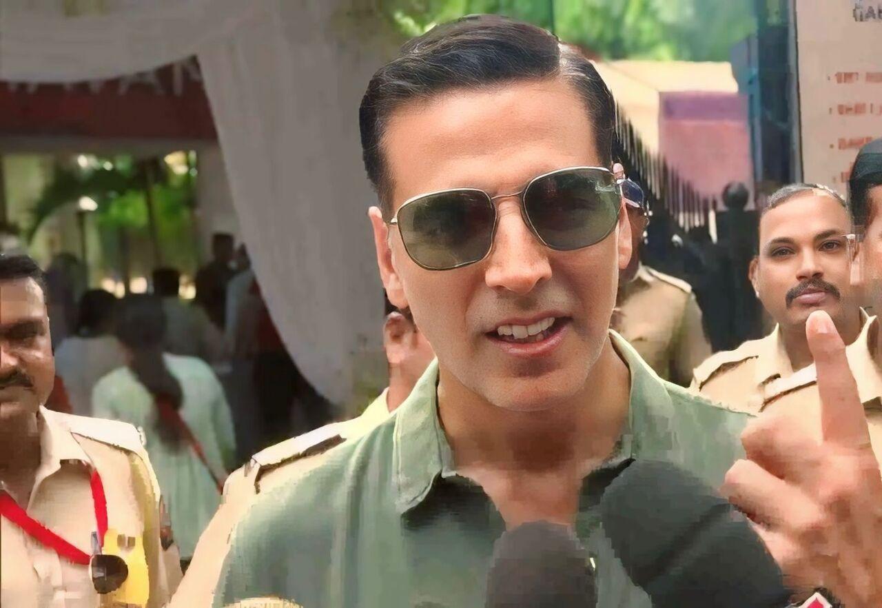 Akshay Kumar cast his vote for the first time after getting his Indian citizenship last year