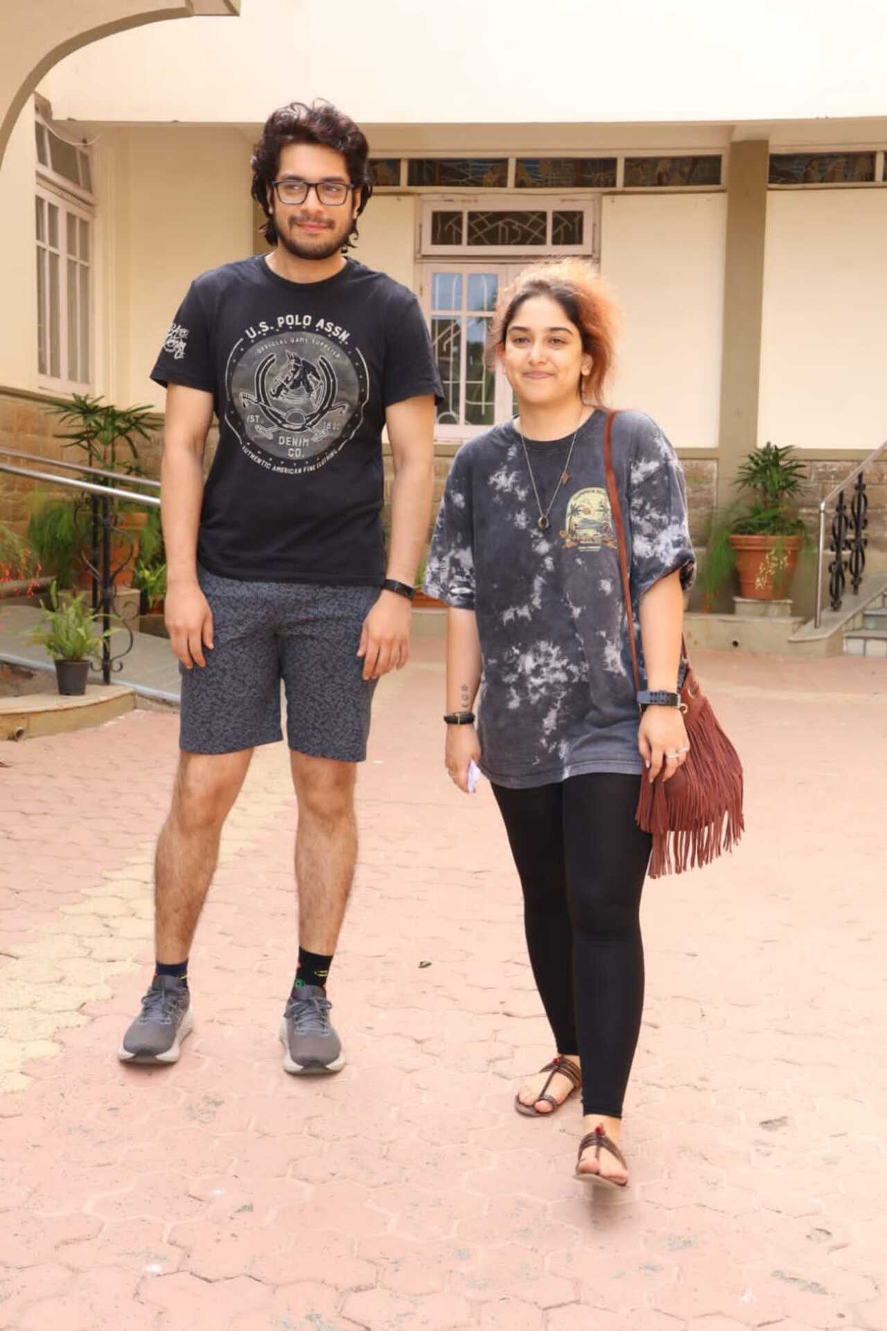 Aamir Khan's kids- Ira and Junaid- arrived together at Bandra polling station to cast their vote