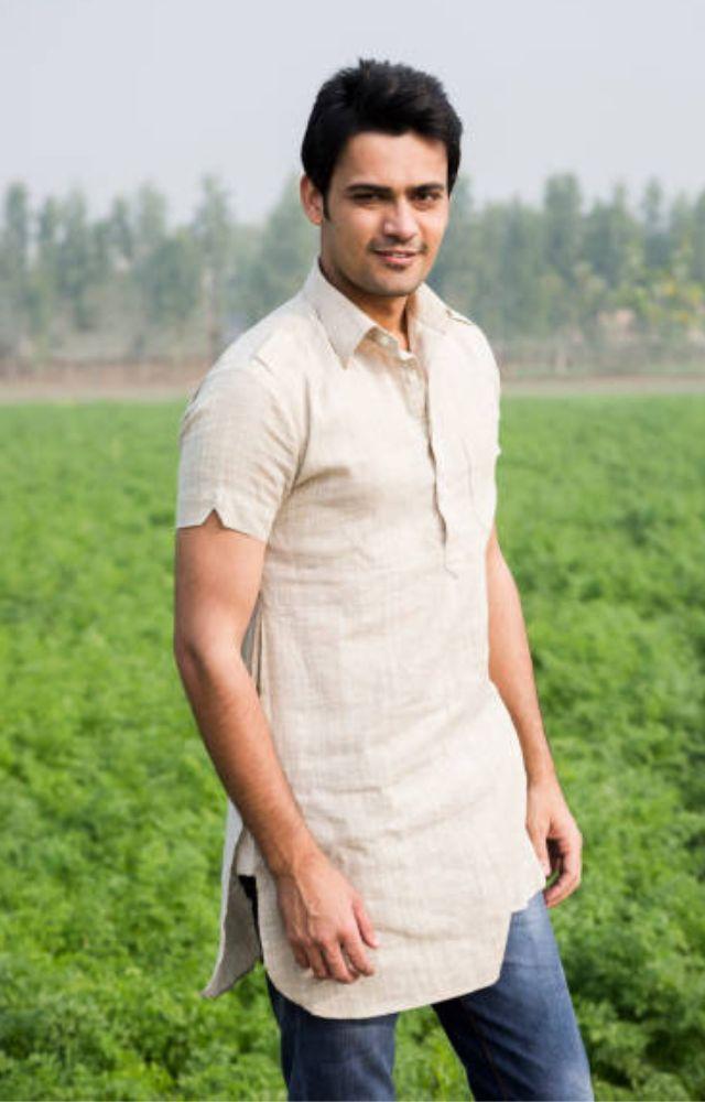 To strike the right balance, lightweight ethnic kurtas are a must-try. They can be paired with any type of bottom wear: jeans, linen pants, cotton trousers or d