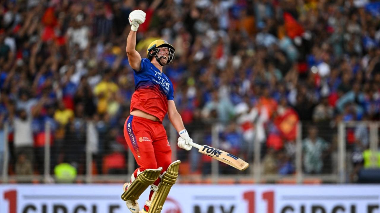 Will Jacks has scored the second-fastest century in the IPL 2024. While chasing the target of 200 runs in the match against Gujarat Titans at the Narendra Modi Stadium, Jacks scored an unbeaten 100 runs in 41 balls which included 5 fours and 10 sixes