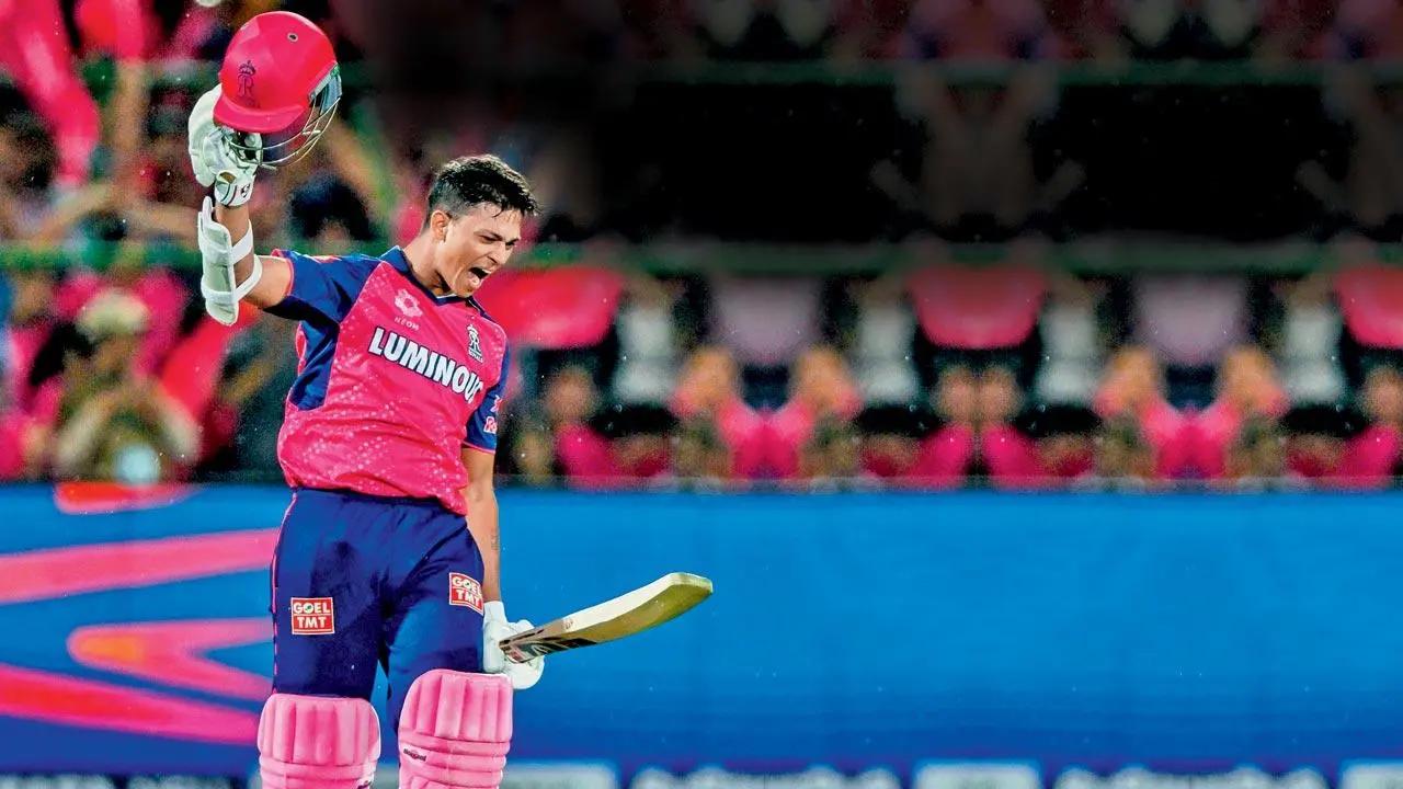 Yashasvi Jaiswal
Ahead of the SRH clash, today people might get to a different approach from RR opening batsman Yashasvi Jaiswal as he was named in India's 15-man squad for the upcoming T20 World Cup 2024. So far, the left-hander has displayed maturity in his batting and has accumulated 249 runs in nine IPL 2024 games