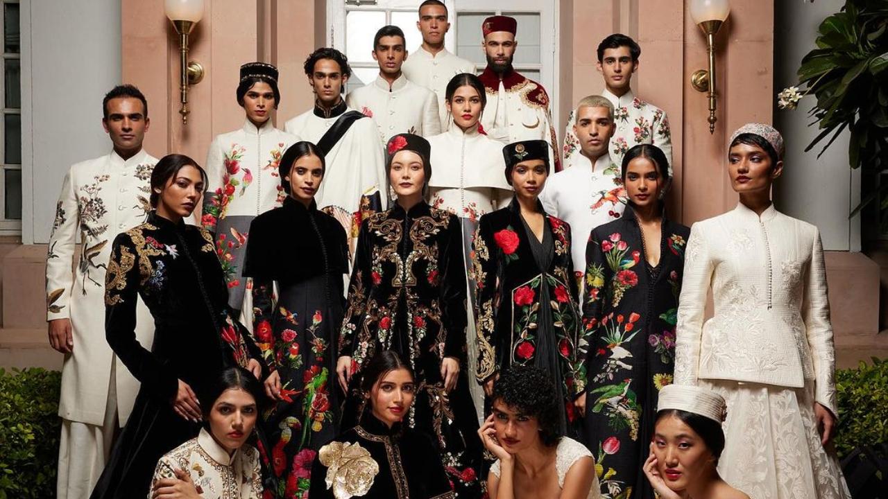 With roses as the centerpiece, each garment unveiled a story woven through intricate embroidery and masterful craftsmanship, capturing the delicate balance of time and metamorphosis.