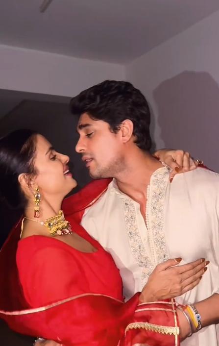 In this major Diwali post, Ankit and Priyanka posed together, looking their best in ethnic outfits. While Priyanka stunned in a red lehenga, Ankit complemented her in a cream kurta with subtle embroidery