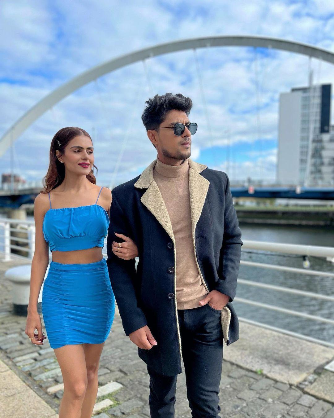 In this picture, Priyanka was slaying in a blue skirt paired with a strappy crop top, while Ankit’s style had girls drooling. The actor wore a turtleneck beige sweater with a black overcoat.