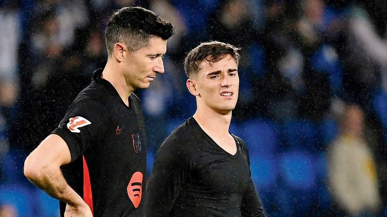 Leaders Barcelona stunned as Lewandowski goal is disallowed