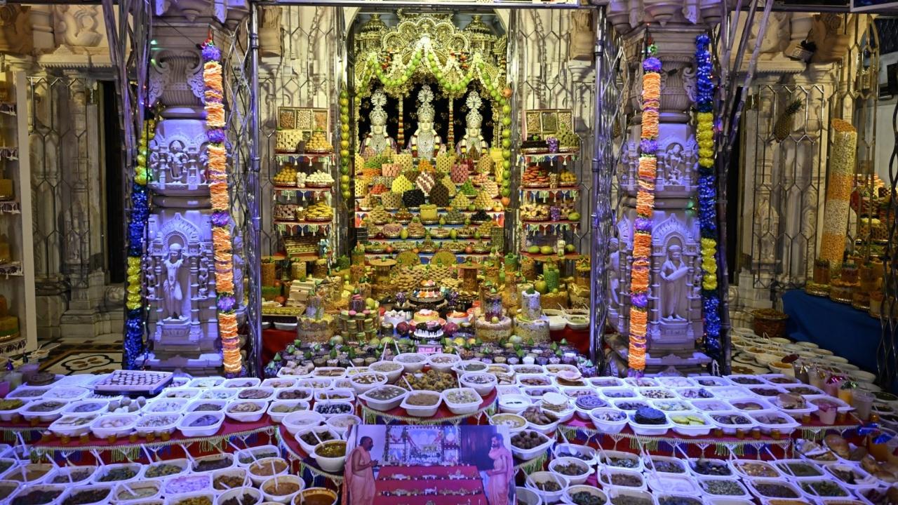 Besides the offerings, there is also a lot that goes behind the rituals and traditions associated with the festival
