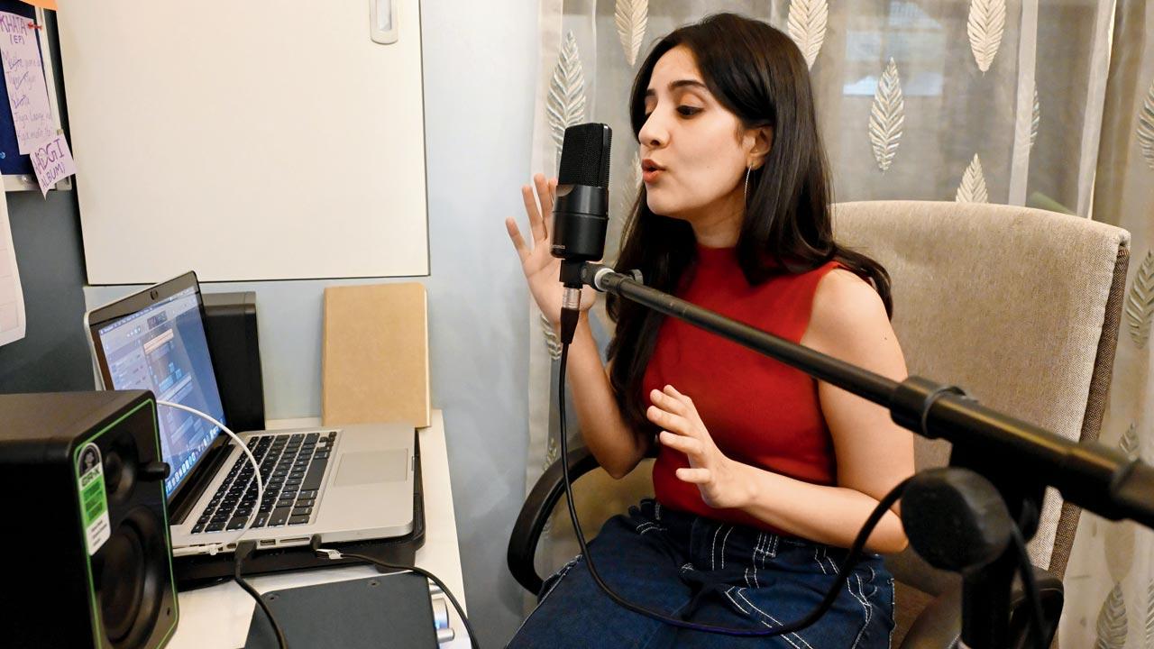 Singer-songwriter Utsavi Jha has come to the realisation that auto-tune cannot make a bad singer sound good; it can only make a good singer great. Pics/Anurag Ahire
