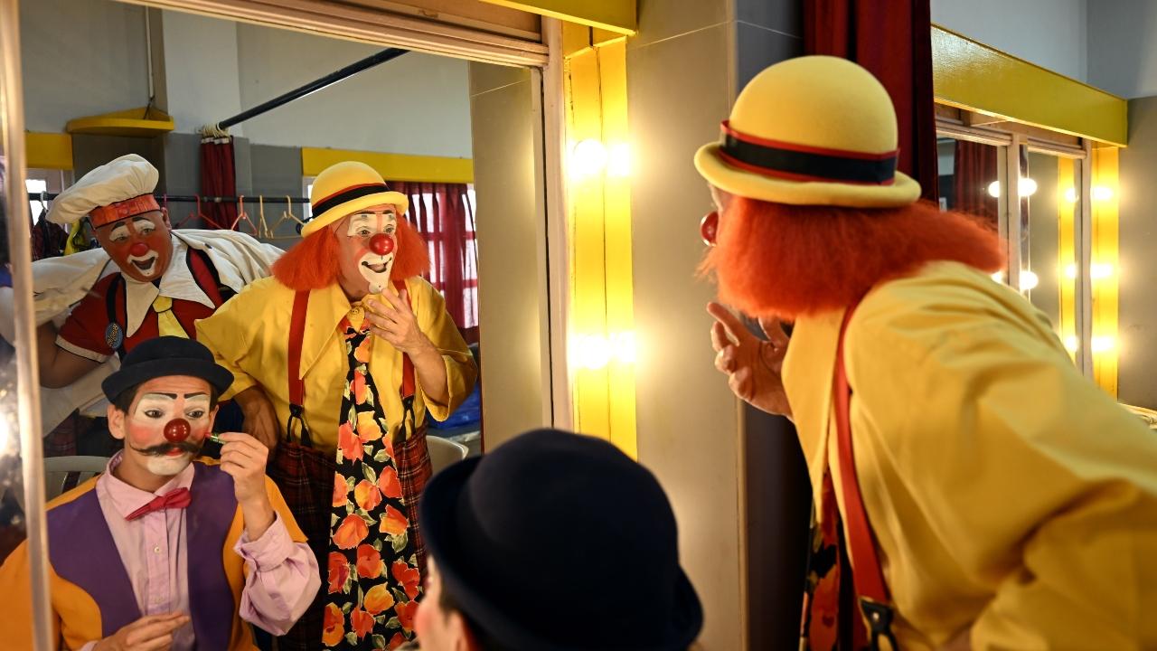 The 10th edition of the festival this year will witness clowns from across 10 different countries featuring acts like Joel and Patricia from the Peru Classic Ballerina Act, Sebastian and Cynthia from Argentina UV juggling, Denis from Brazil, Maria from Russia and jugglers Carlos (Spain) and Antonella (Italy) among others