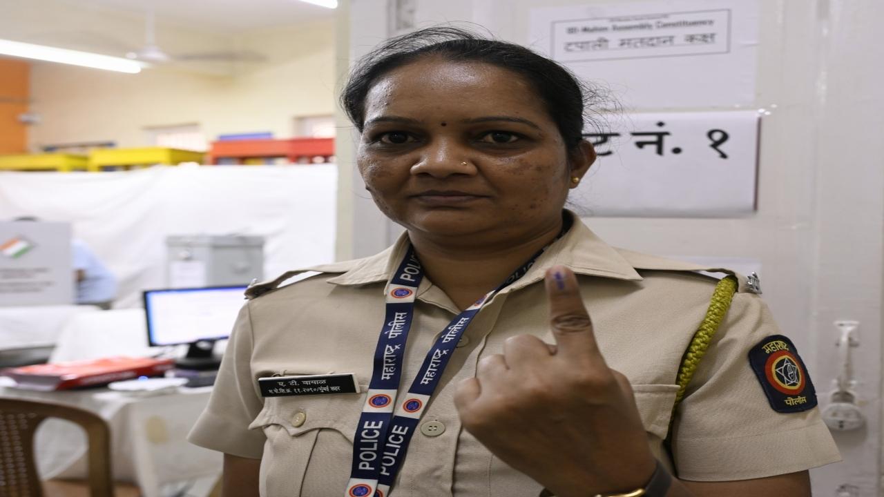 <p>The cops will not be able to cast their votes on Wednesday as they will be deployed for the city`s security on polling day</p> <p>The cops will not be able to cast their votes on Wednesday as they will be deployed for the city`s security on polling day</p>