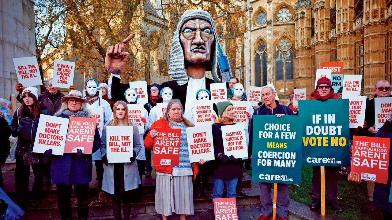 Debate on legalising assisted dying begins in United Kingdom