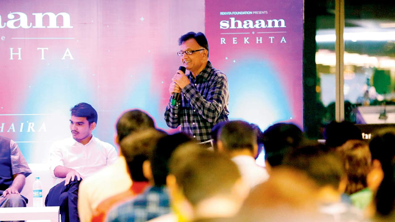 A moment from a mushaira from a previous edition