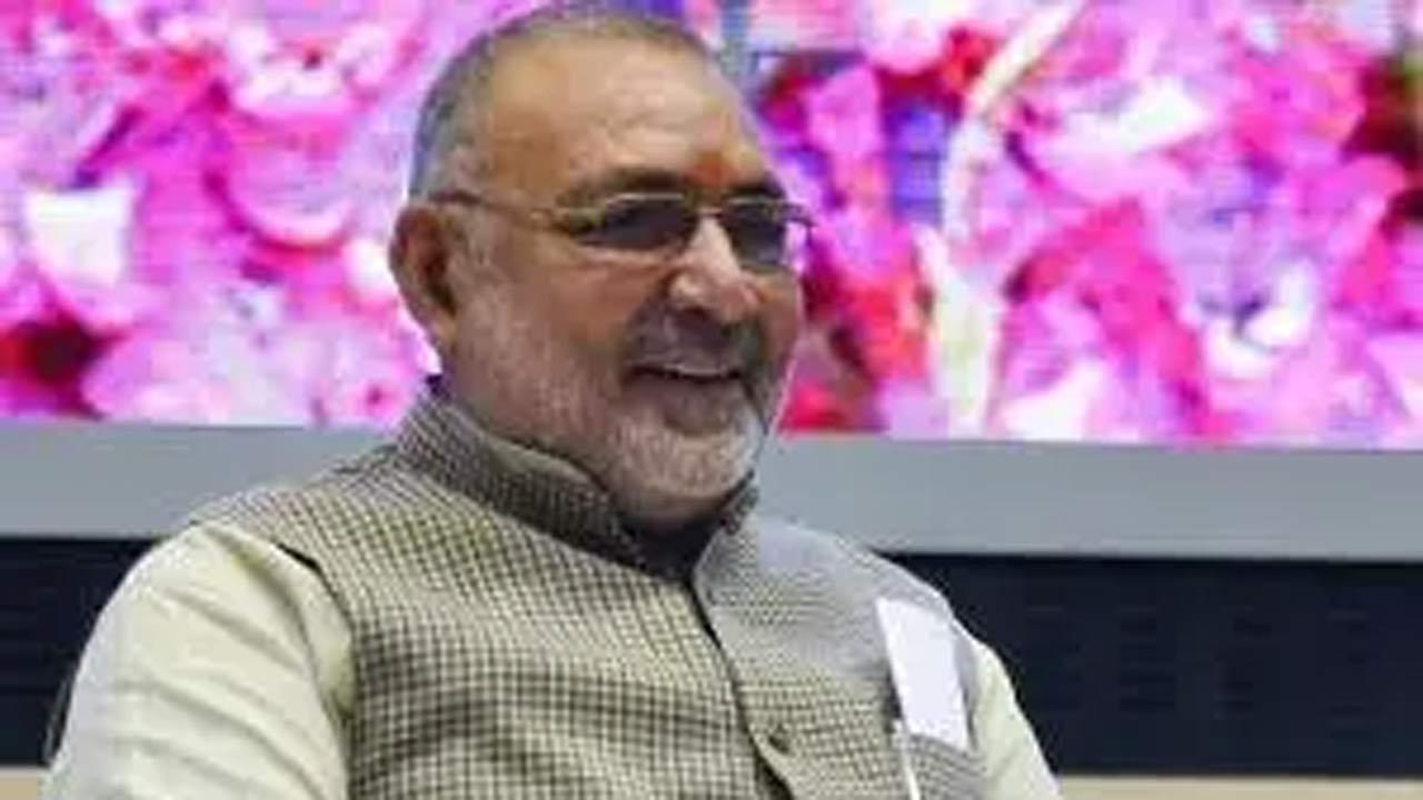 Rahul Gandhi wants civil war in country: Giriraj Singh on Waqf row