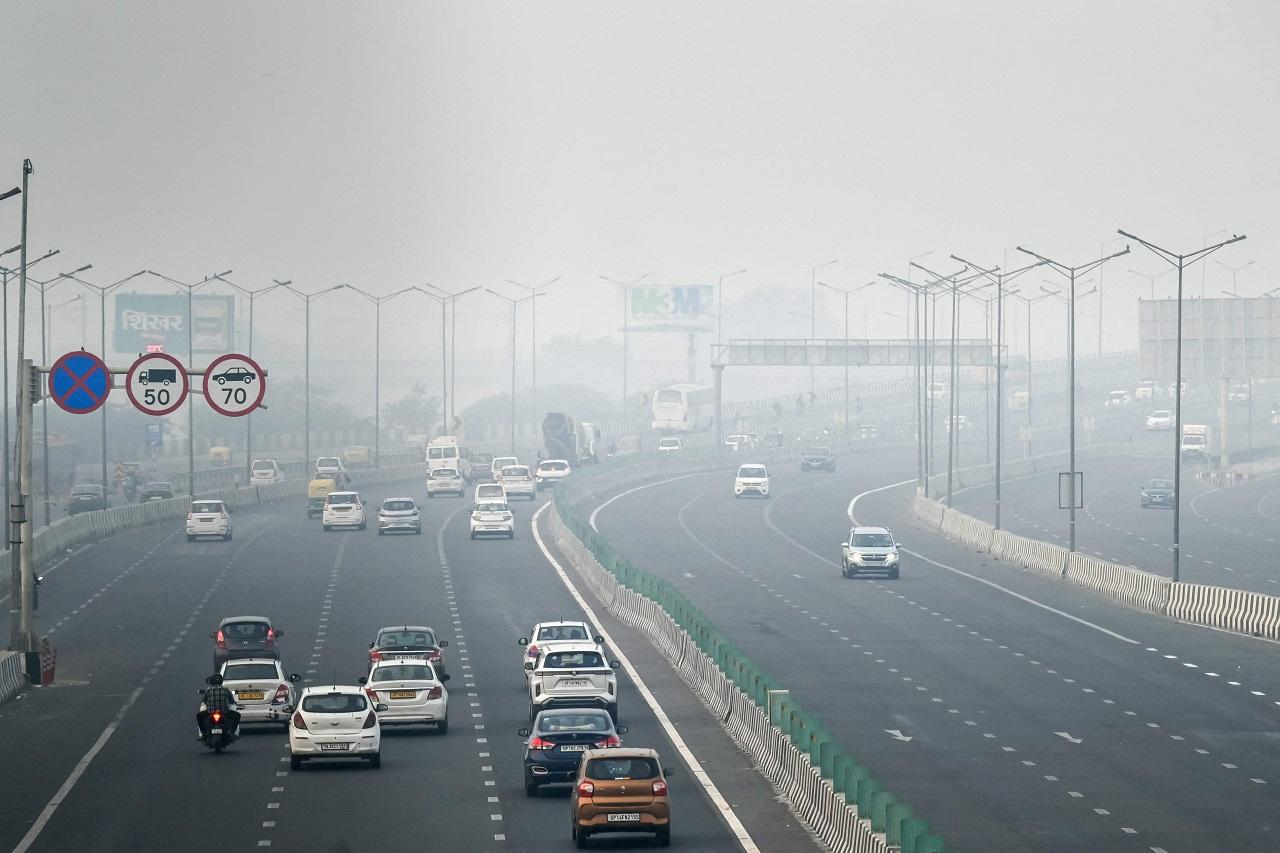Alipur recorded an AQI of 372, Bawana at 412, Dwarka Sector 8 at 355, Mundka at 419, Najafgarh at 354, New Moti Bagh at 381, Rohini at 401, Punjabi Bagh at 388 and RK Puram at 373, as per CPCB