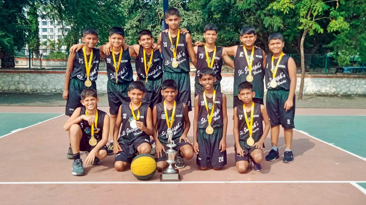 St Joseph’s boys, Scottish girls are happy hoopsters!