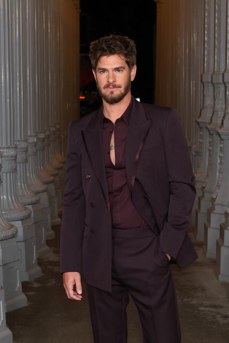 Andrew Garfield attends the 2024 LACMA Art+Film Gala at Los Angeles County Museum of Art 