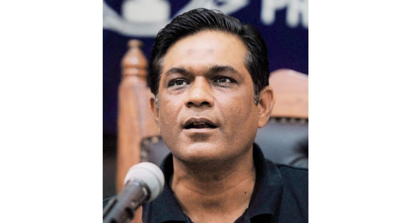 Pakistan should stop playing cricket with India: Rashid Latif