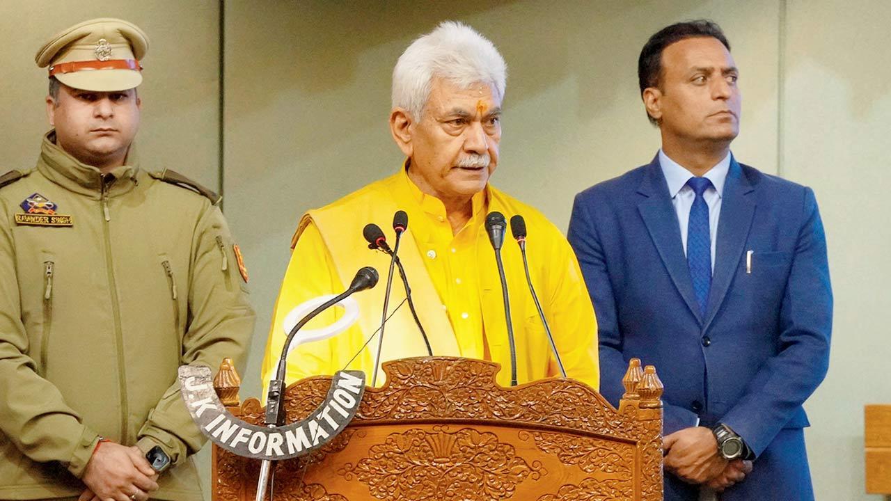 Foundation Day: J-K LG slams no-show leaders