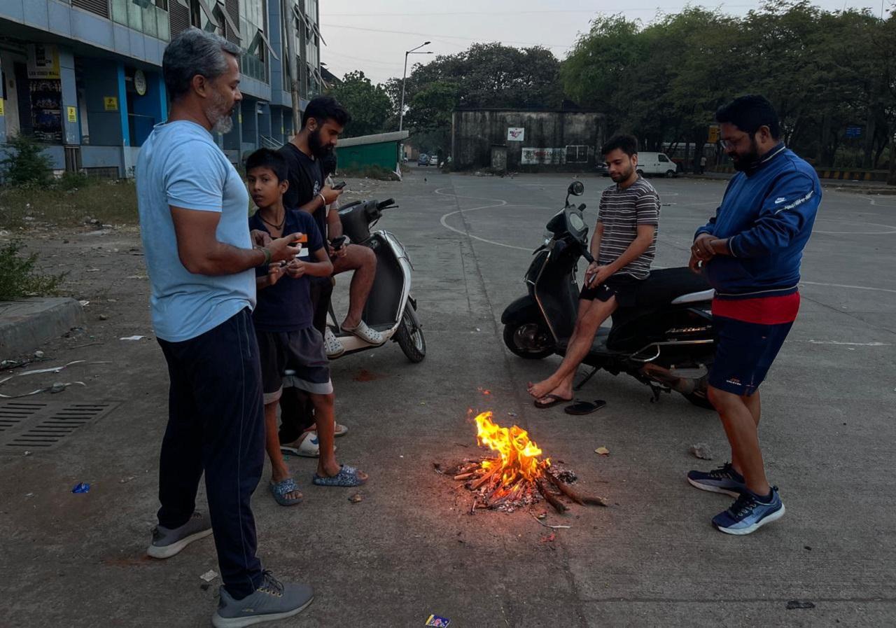 According to the latest Mumbai weather updates from the Indian Meteorological Department (IMD), Mumbai is expected to experience clear skies on Thursday, November 28, with temperatures ranging from a cool 15 degrees Celsius in the morning to a warm 33 degrees Celsius during the day