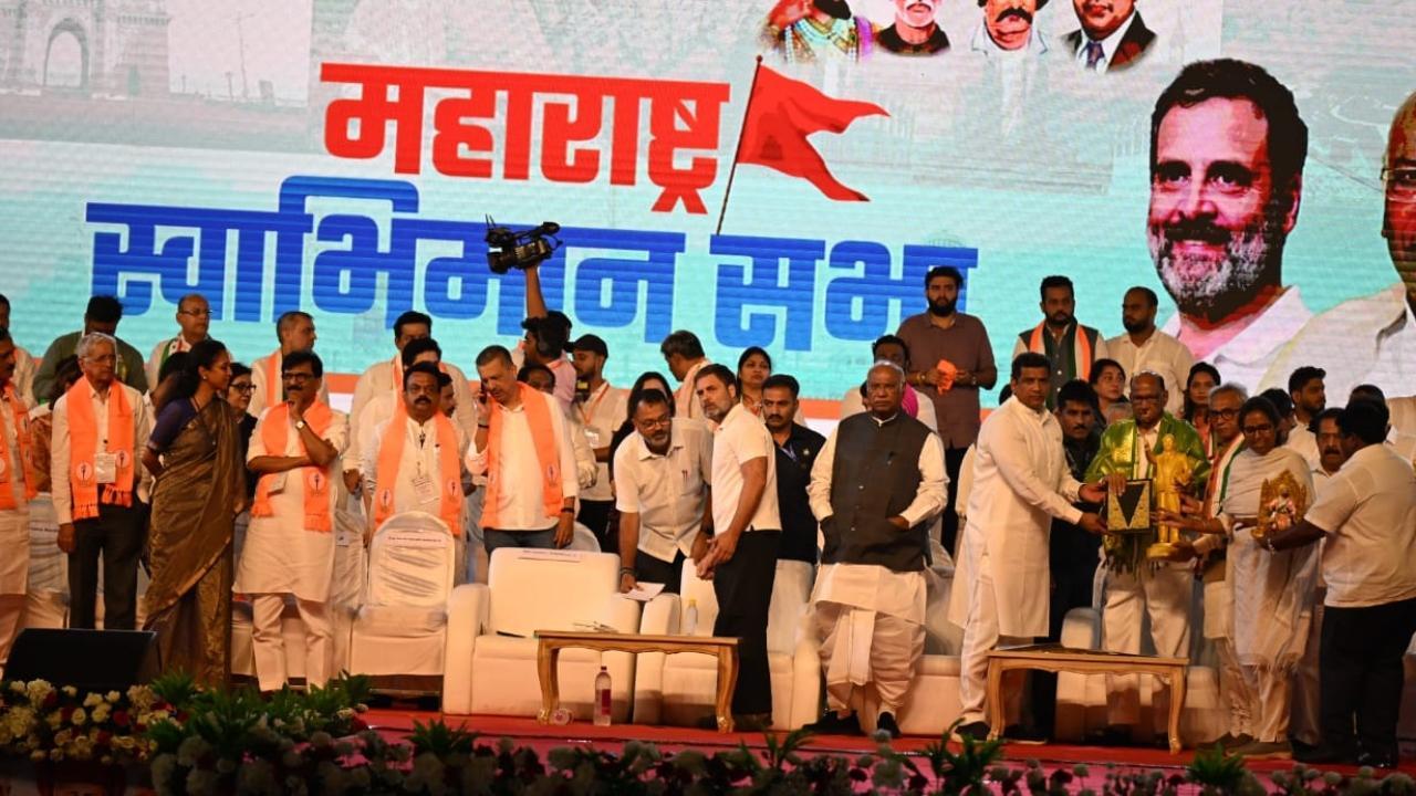 MVA rally: Rahul Gandhi announces Rs 3,000 monthly to women, free travel