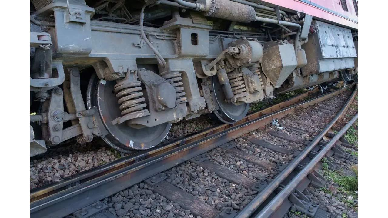 Goods train derails in Telangana’s Peddapalli; 20 trains cancelled, 10
