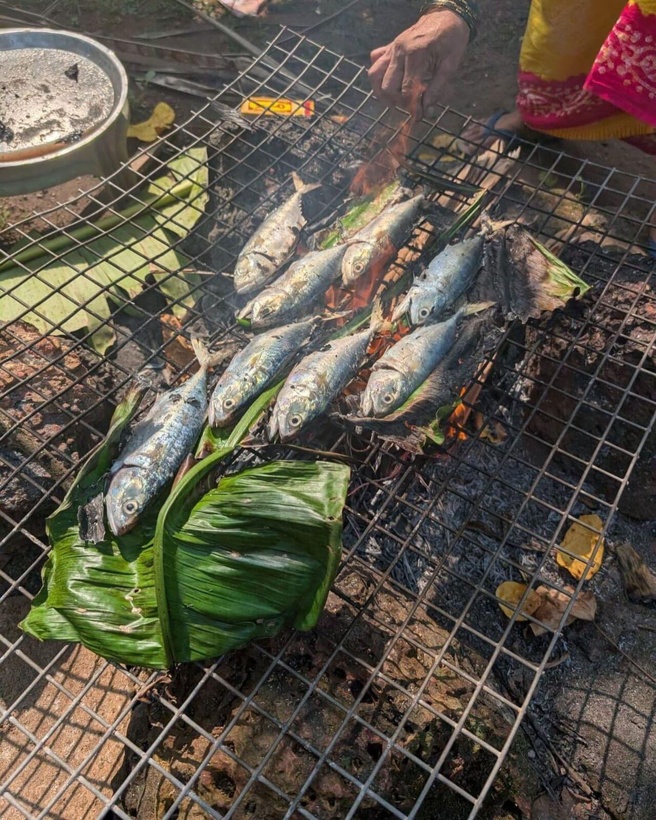 Smoked mackerel with green chillies at Ramesh restaurant.