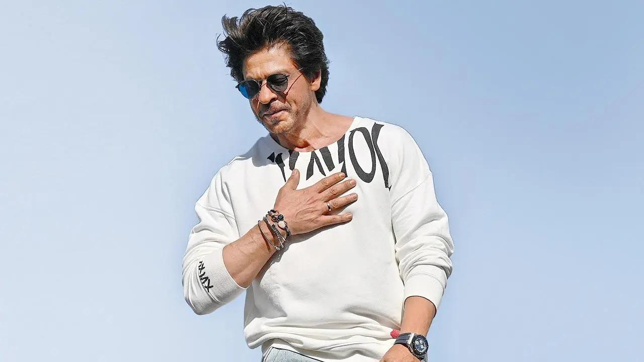 Breaking News: Bollywood actor Shah Rukh Khan receives threat; Mumbai Police registers case