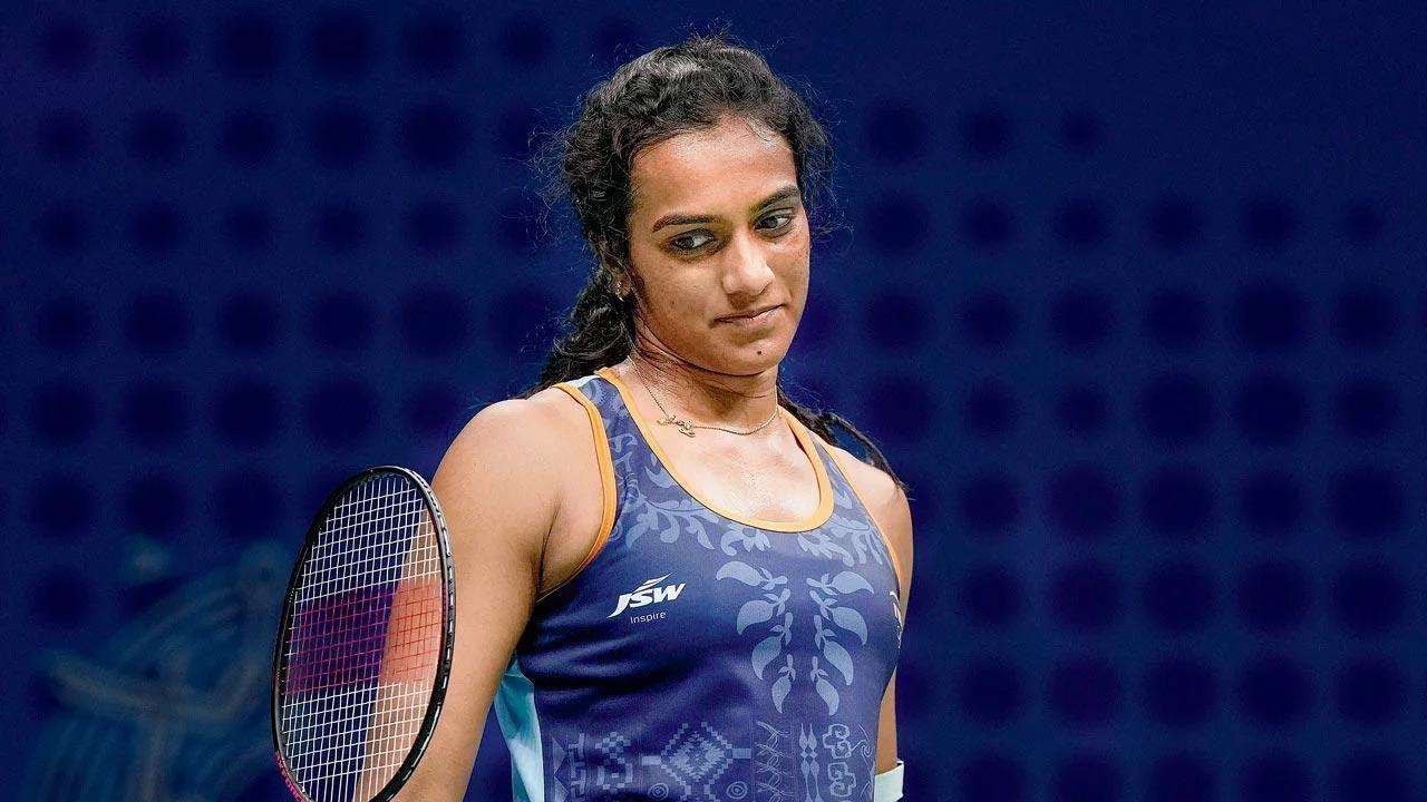 Sindhu survives scare in Round Two