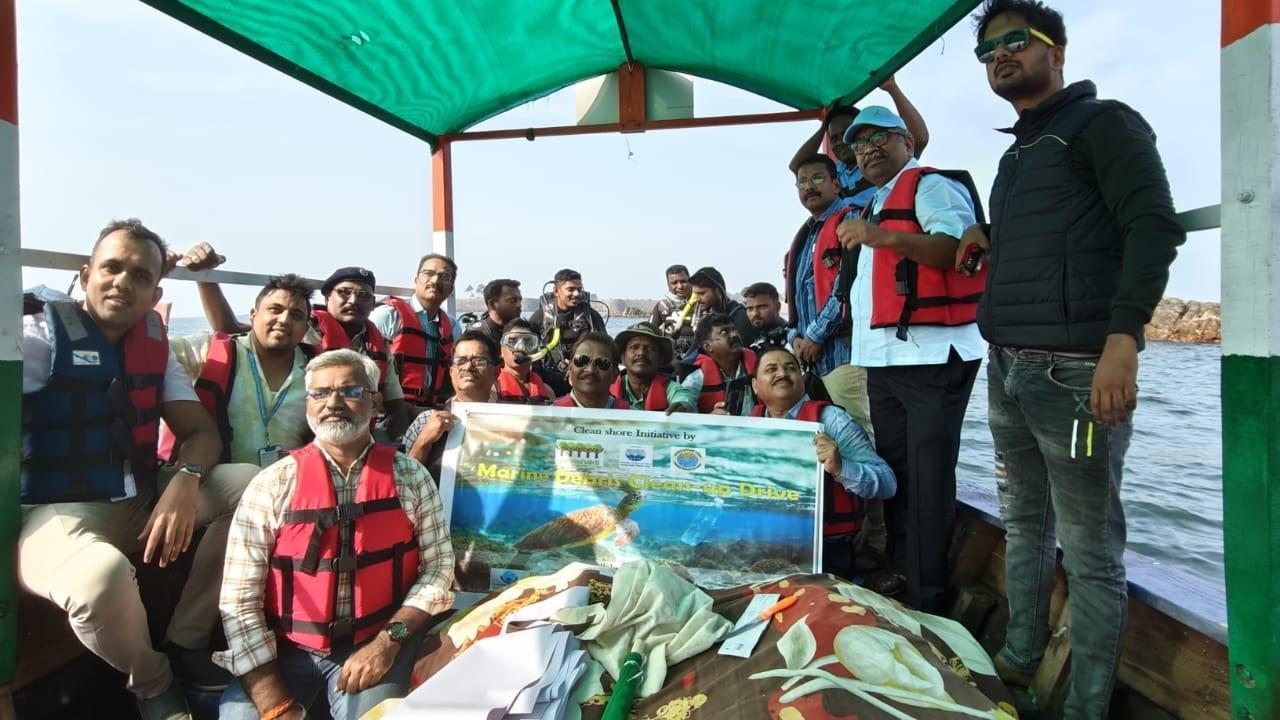 Maharashtra: First-ever large-scale underwater cleanup removes 300 kg of marine debris from Sindhudurg coral reefs