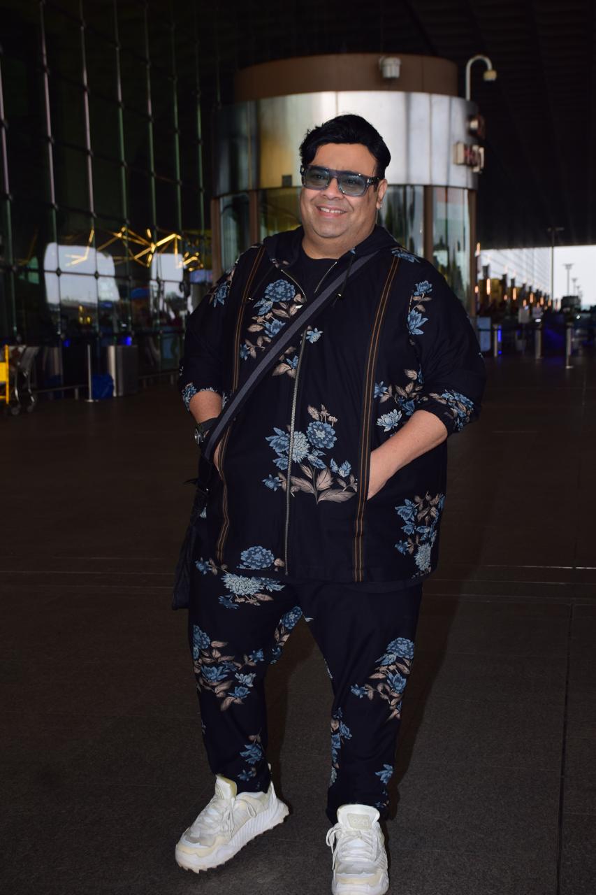 Kiku Sharda greeted paparazzi with a smile as he reached Mumbai airport