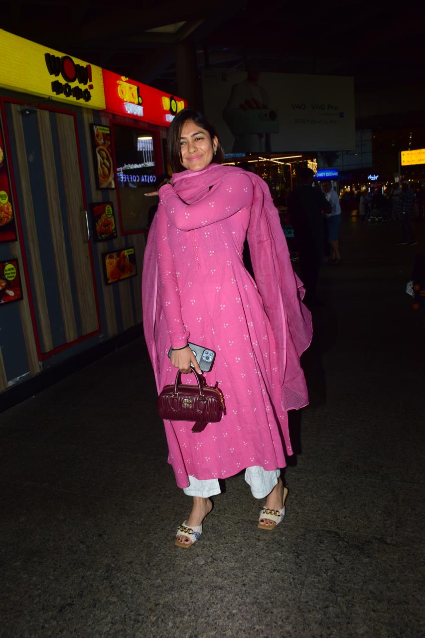 Mrunal Jain looked cute in a pink suit as she was snapped at Mumbai airport