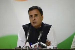 Randeep Surjewala accuses Mahayuti of looting the state's skills and assets