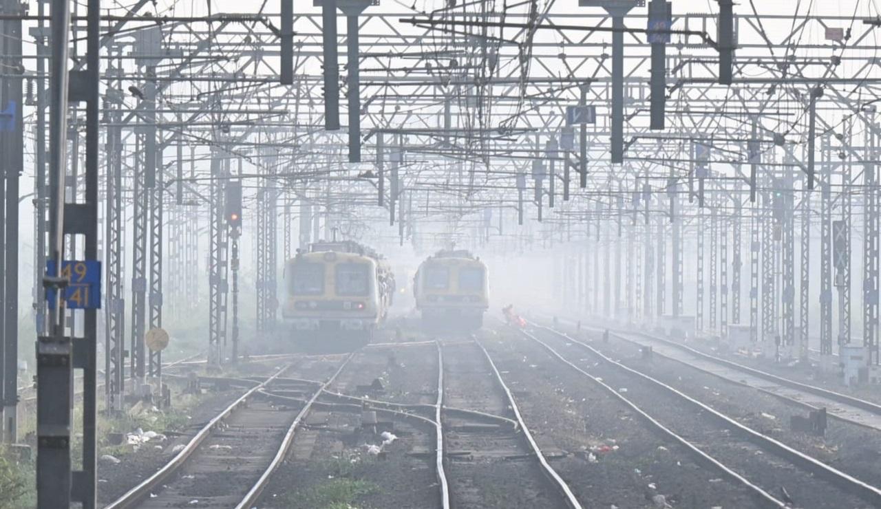 The Met Department data showed that the Colaba observatory recorded a temperature of 33.6 degrees