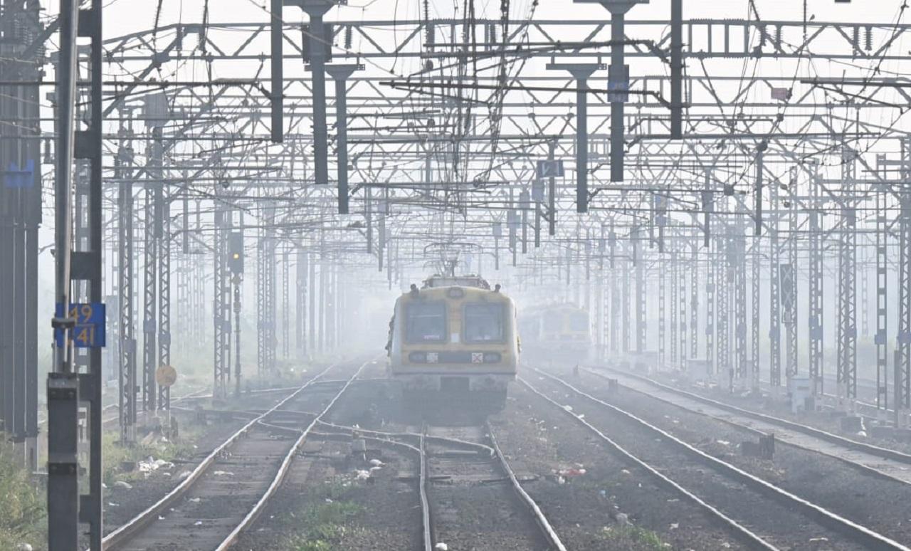 On November 13, the Central Pollution Control Board’s SAMEER app reported in its latest Mumbai weather updates that the city’s air quality remained in the 'moderate' category, with an Air Quality Index (AQI) of 136 at 9:05 AM