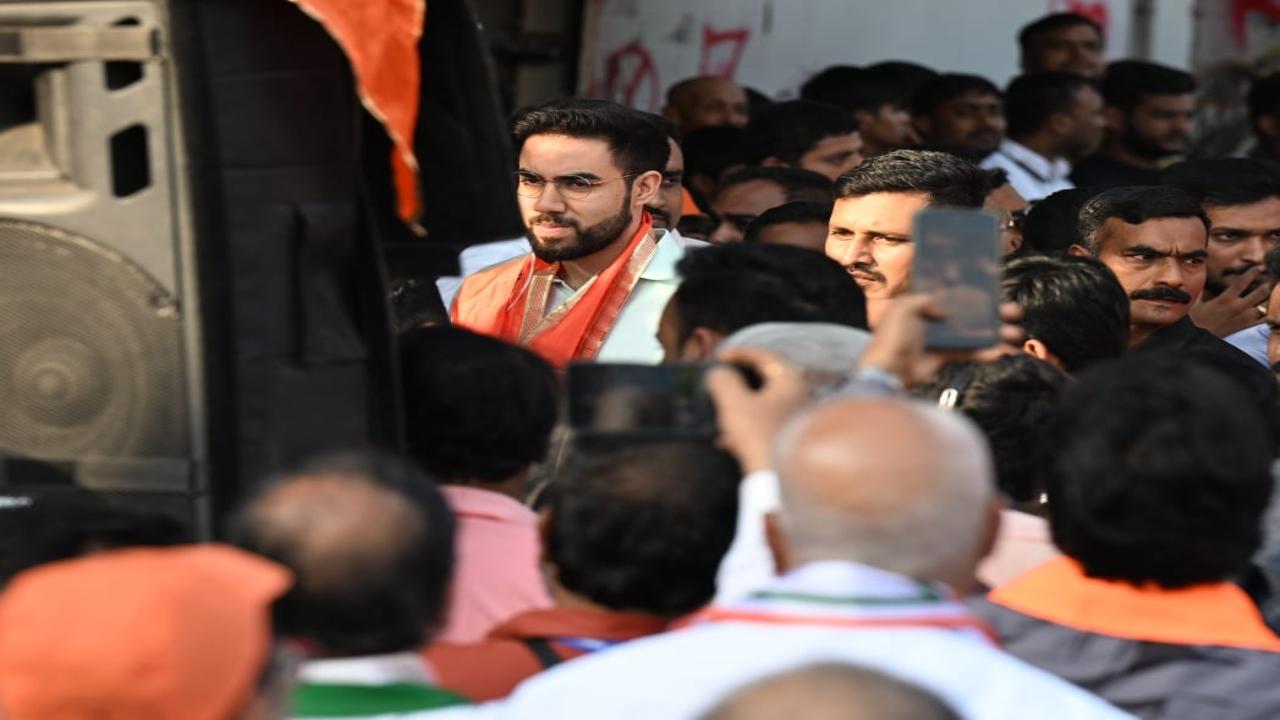 Thackeray's son Tejas arrives at the public meeting. Sardesai is a close aide of Tejas's elder brother Aaditya, who is the sitting legislator from Worli
